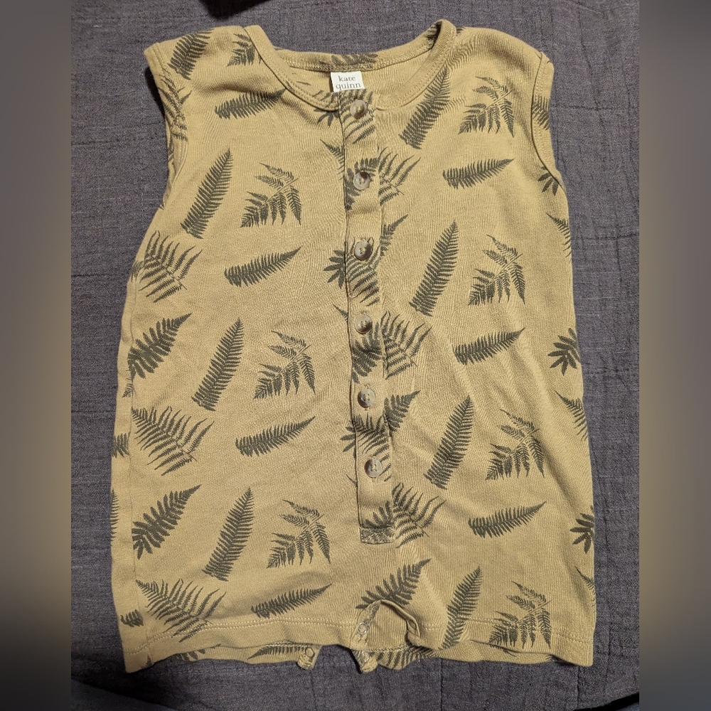 Leaf Print Sleeveless Button-Up Shortie